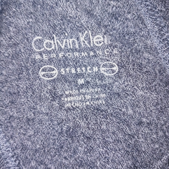 Calvin Klein Workout Top - Picture 4 of 4
